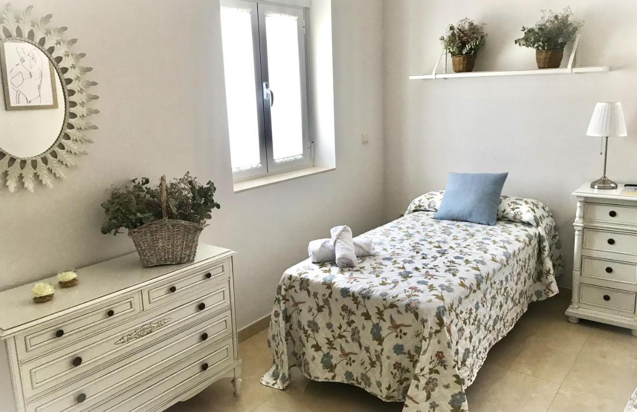 Apartamento Las Flores Ronda Bagian luar foto